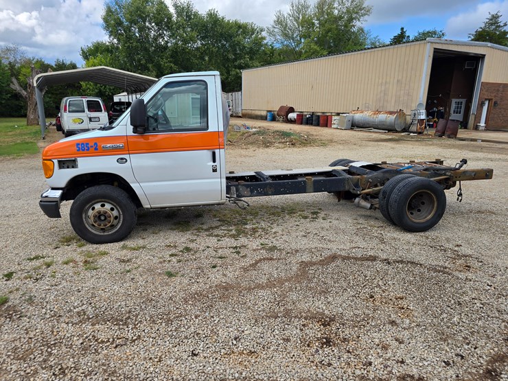 2006-ford-e450-image-5