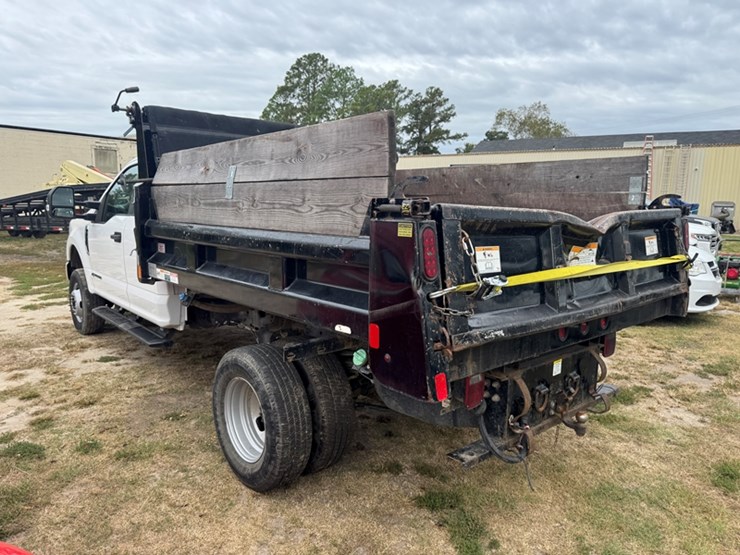 2021-ford-f350-xl-image-6