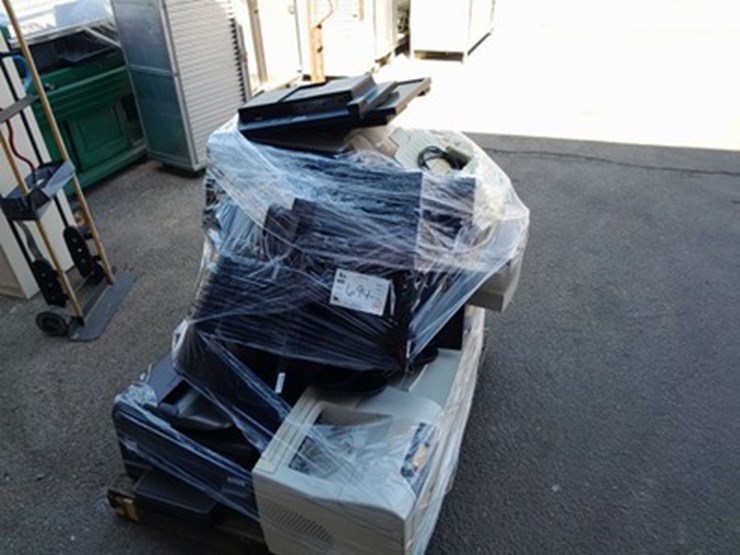 lot#-808-computer-monitors-&-printers-image-1