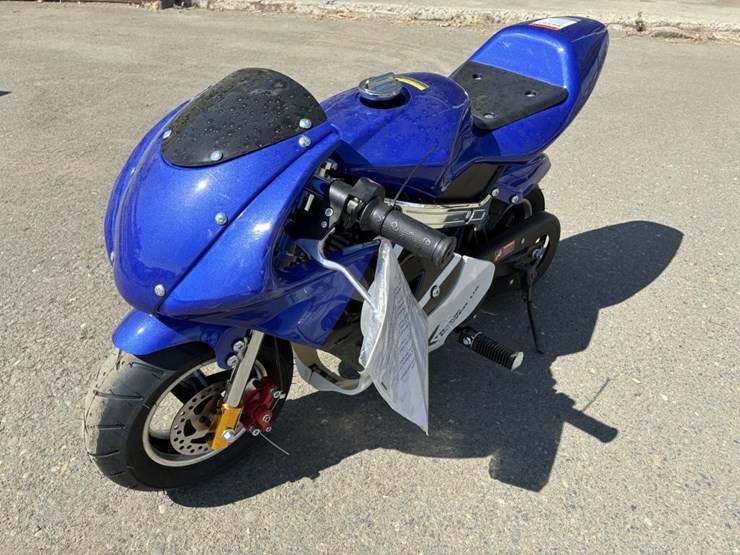 gas-powered-pocket-bike-image-1