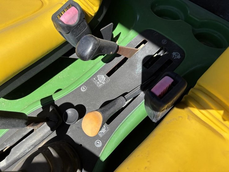 2007-john-deere-2020a-utility-cart-image-16