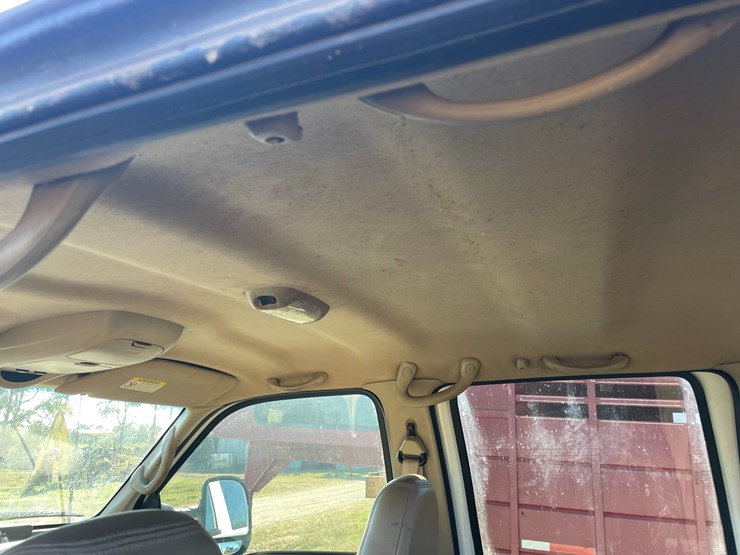 2002-ford-f350-image-27