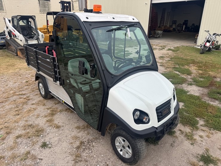 club-car-carry-all-710-electric-golf-cart-cab,-electric-dump-203hrs-showing-and-2033-miles-image-2