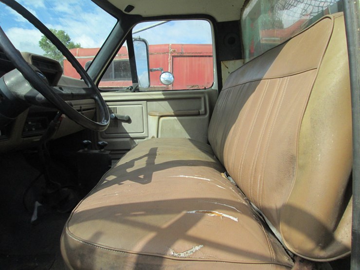 1989-ford-f700-image-27
