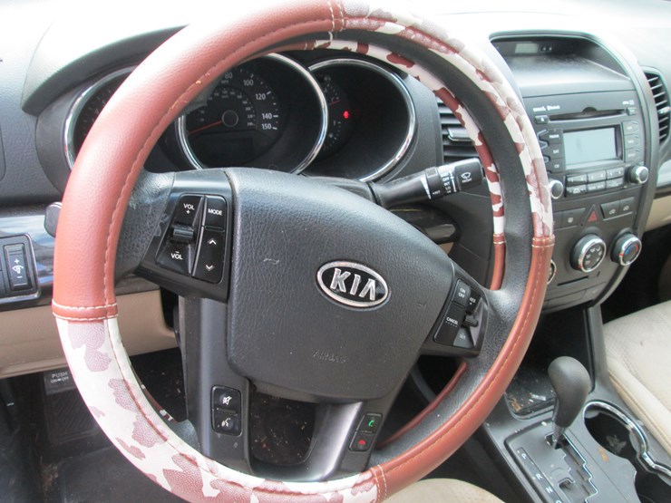 2011-kia-sorento-image-23