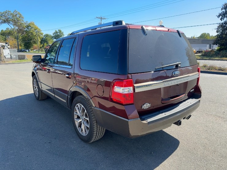 2015-ford-expedition-image-3