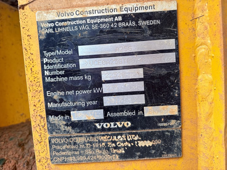 2017-volvo-a25g-image-17