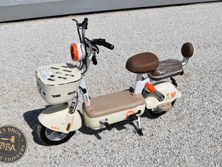 electric-scooter-with-front-basket-and-rear-seat-image-1