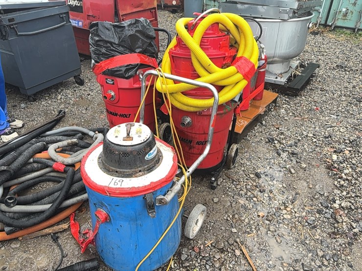 (2)-pullman-holt-hepa-shop-vaccuums,-(1)-mastercraft-hepa-shop-vaccuum-support-equipment-image-1