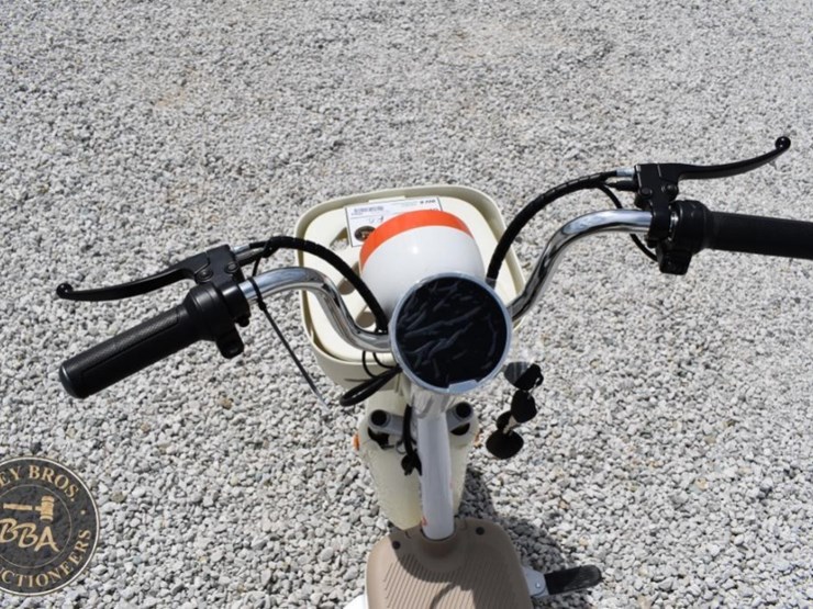 electric-scooter,-two-seater,-image-13
