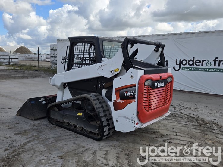 2022-bobcat-t64-image-3