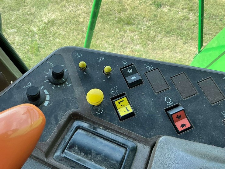 john-deere-9410-image-12