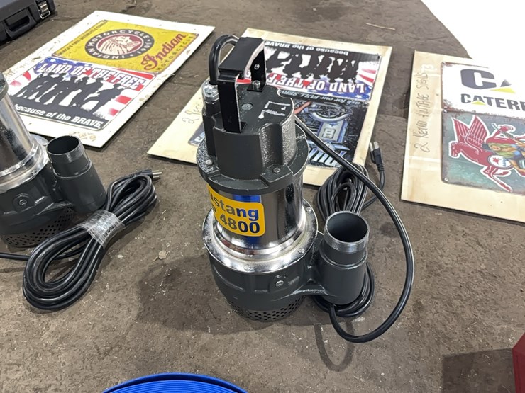 new-mustang-mp4800-2in.-sub-pump-new-support-equipment-image-1