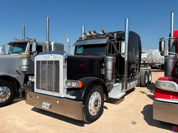2002-peterbilt-379-image-2