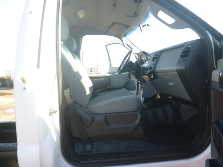 2016-ford-f750-image-16