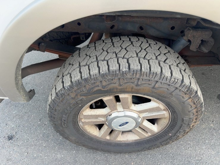 2004-ford-f150-lariat-image-9