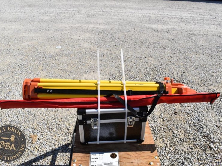 future-laser-level-image-1