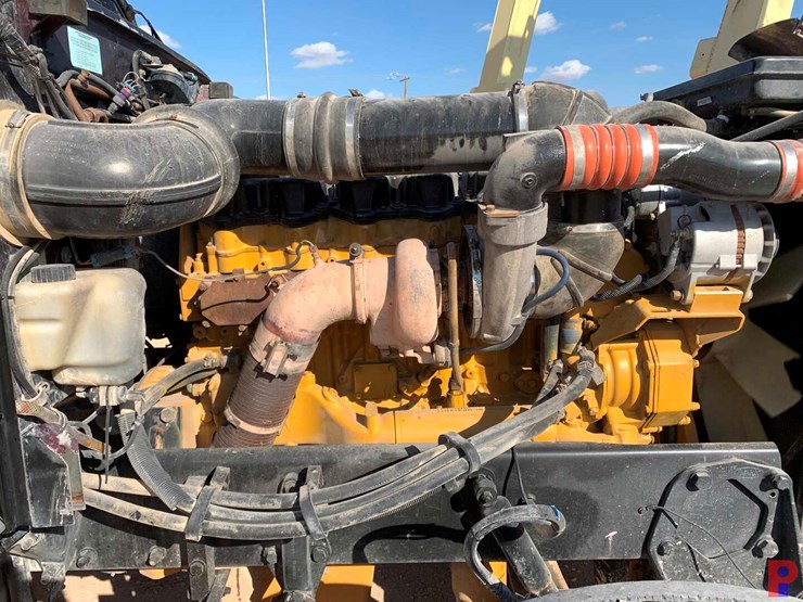 2002-peterbilt-379-image-18