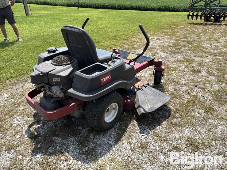 toro-ss-5000-zero-turn-lawn-mower-image-5