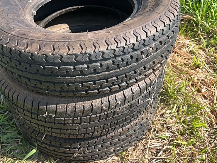 (3)--good-st-205/75/r14-tires-image-2