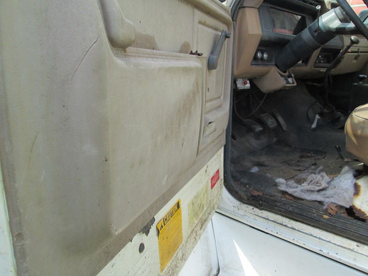 1989-ford-f700-image-25