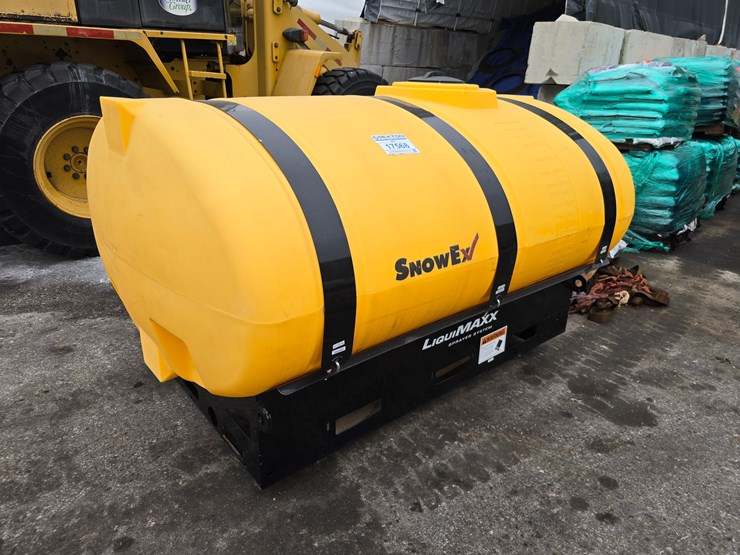 #17568-•-snowex-liquimaxx-500-gallon-tank-image-1