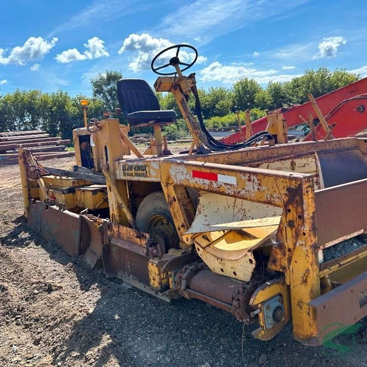 1987 Blaw-Knox 195 Road Widener hasn't been used in multiple years
