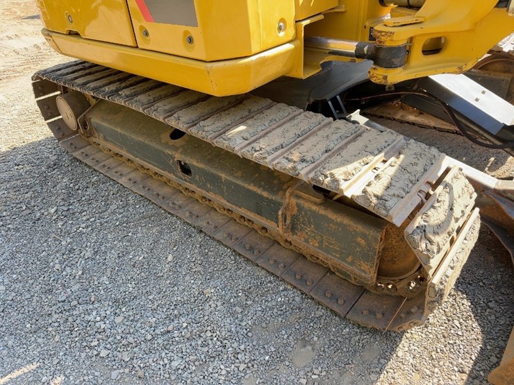 2015-caterpillar-308e2-cr-image-19
