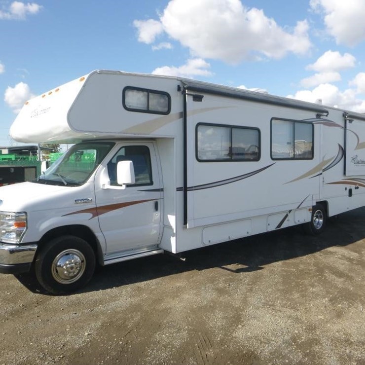 2014 FORD E450