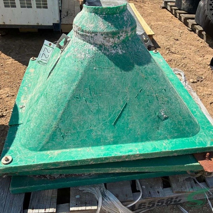 Concrete funnel chutes