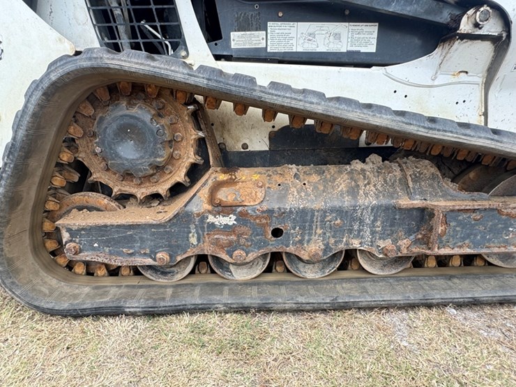2019-bobcat-t595-image-6
