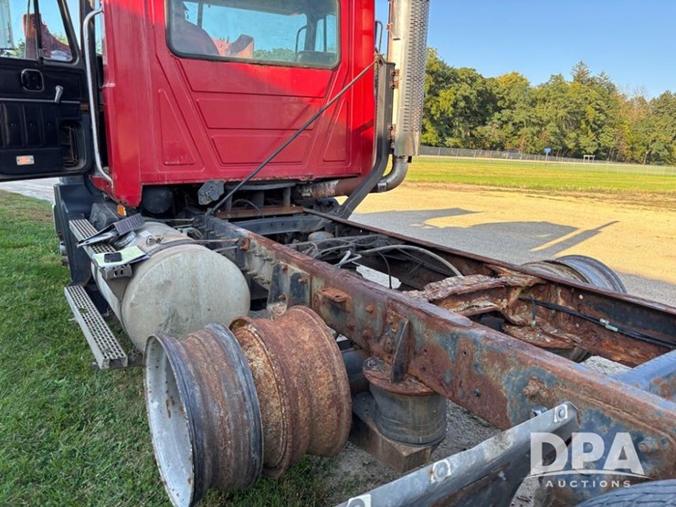 mack-ch613-image-29