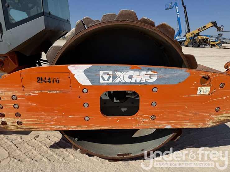 2018-xcmg-cv122pd-image-11