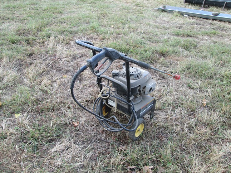 #29240-•-john-deere-hr2400g-1.0gpm-pressure-washer-image-3