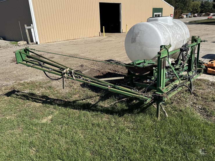 300-gallon-mounted-poly-tank-sprayer-300-gallon-mounted-poly-tank-sprayer-2001-image-5