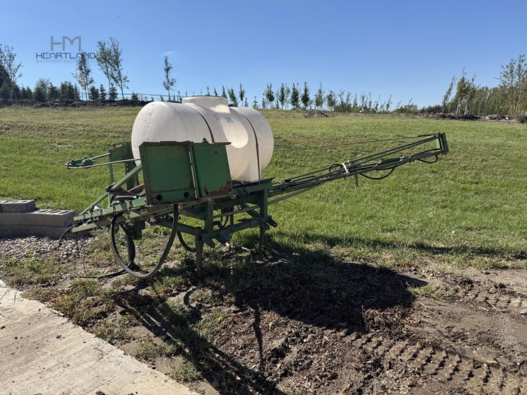 300-gallon-mounted-poly-tank-sprayer-300-gallon-mounted-poly-tank-sprayer-2001-image-2