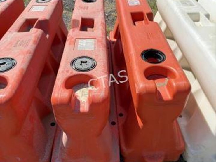 #192-•-(10)-yodock-water-wall-barriers-image-6