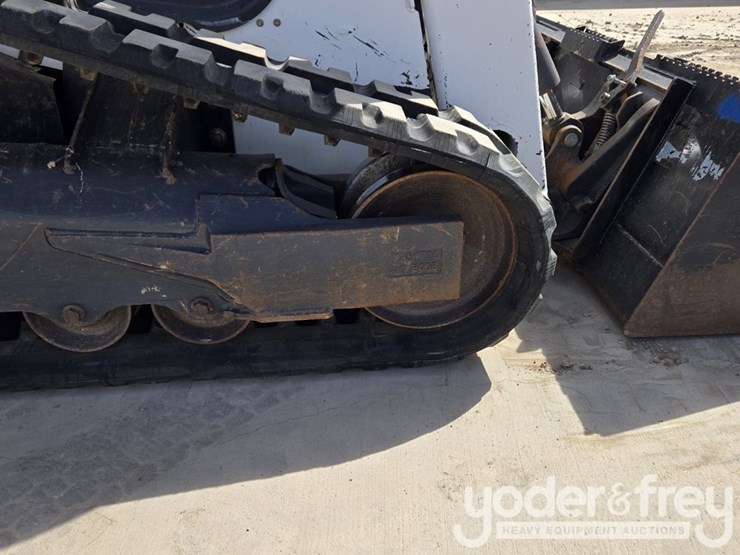 2022-bobcat-t76-image-19