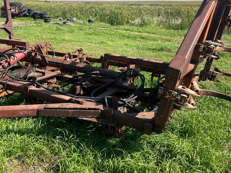 28’-chisel-plow-image-14