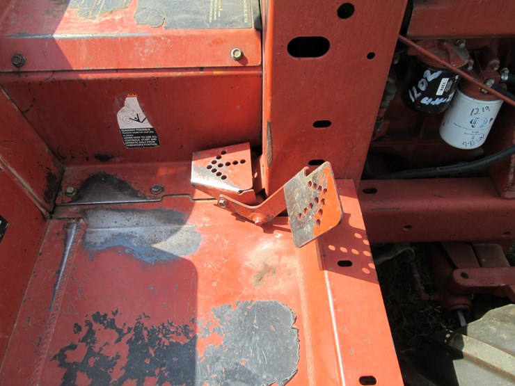2004-ditch-witch-3700-image-11