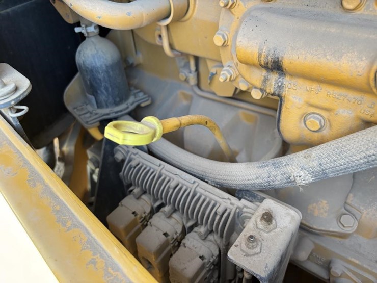 2011-deere-872gp-image-61
