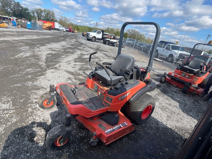 2011-kubota-zg327-image-4