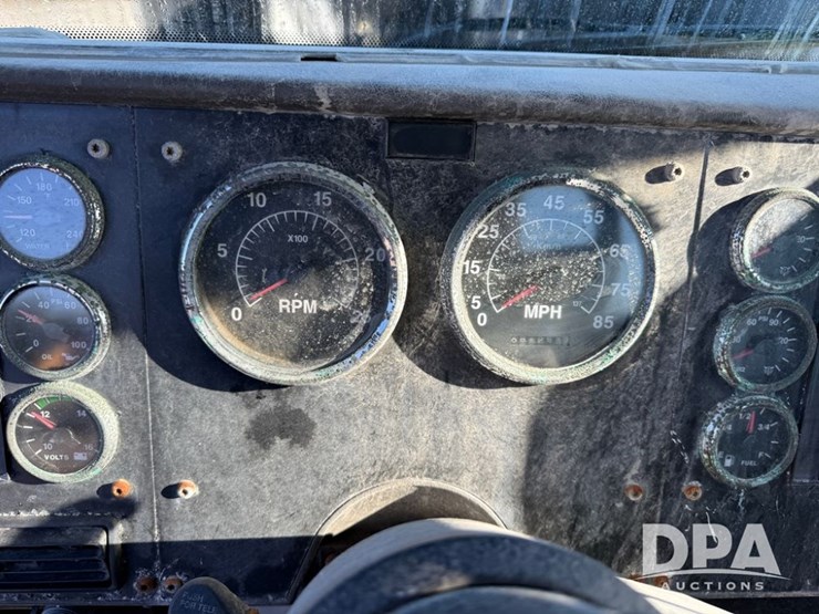2002-international-9100i-cab/chassis-(np6156,-unit-286)-image-72