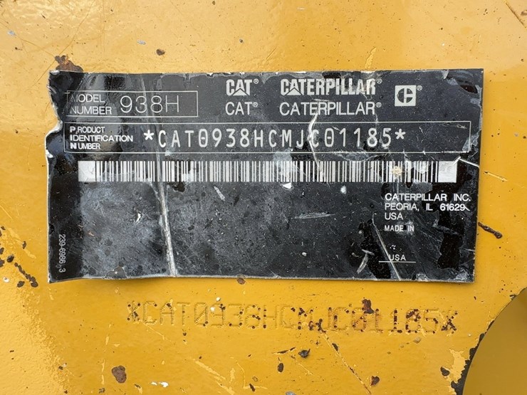 2011-caterpillar-938h-image-26
