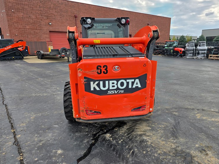 2019-kubota-ssv75-image-11