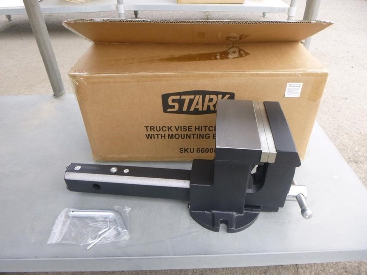 hitch-mount-bench-vise-w/mount-bracket-image-1