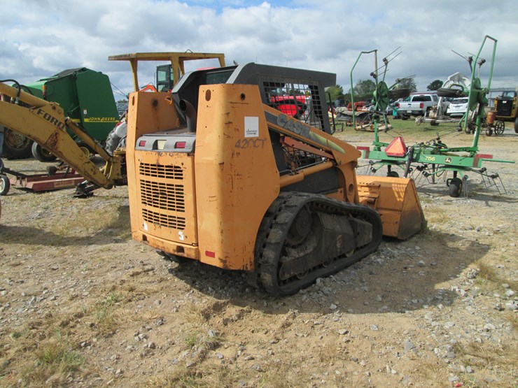 2009-case-420ct-image-3