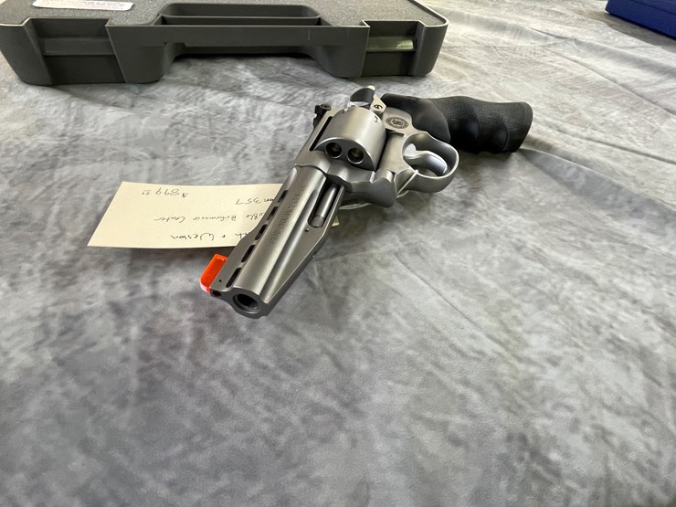 #4033-•-smith-&-wesson-686-performance-center,-sn:-dzc0357-image-4