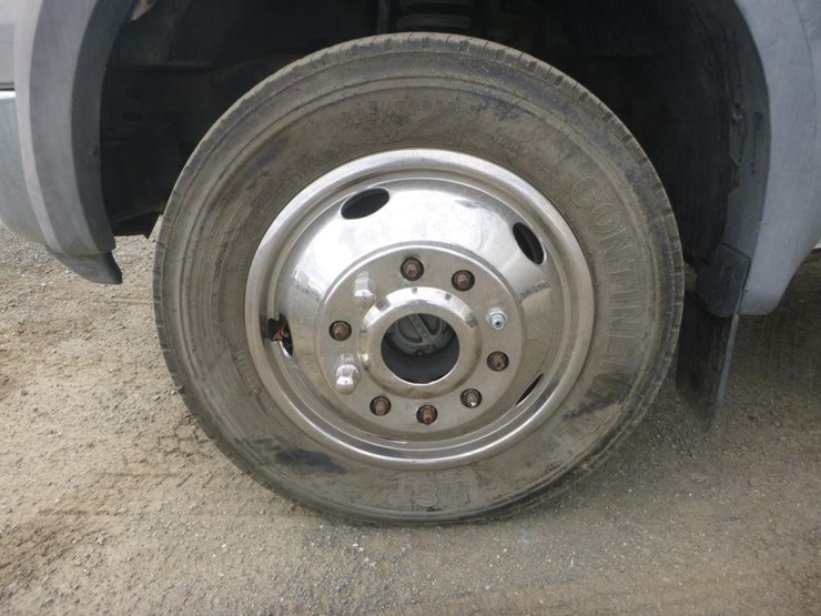 2005-ford-f550-image-49