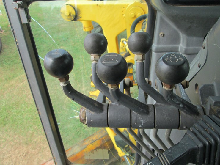 volvo-g720b-image-55